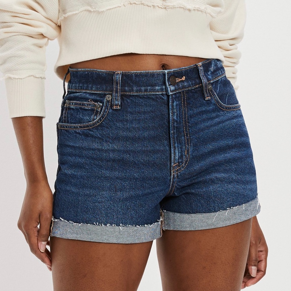 American Eagle Boyfriend Short In High Rise